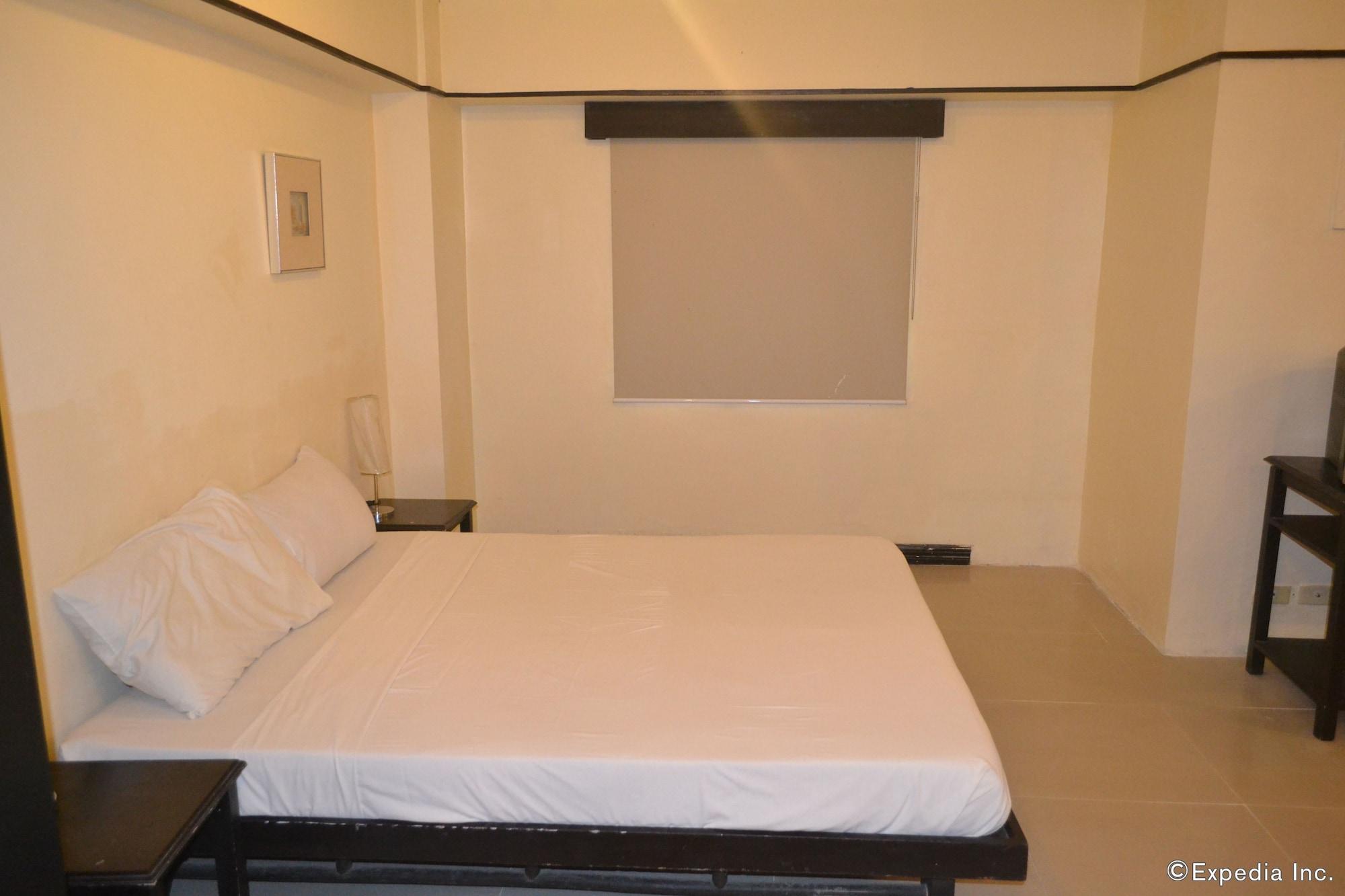 מקטאן Lancaster Hotel Cebu מראה חיצוני תמונה