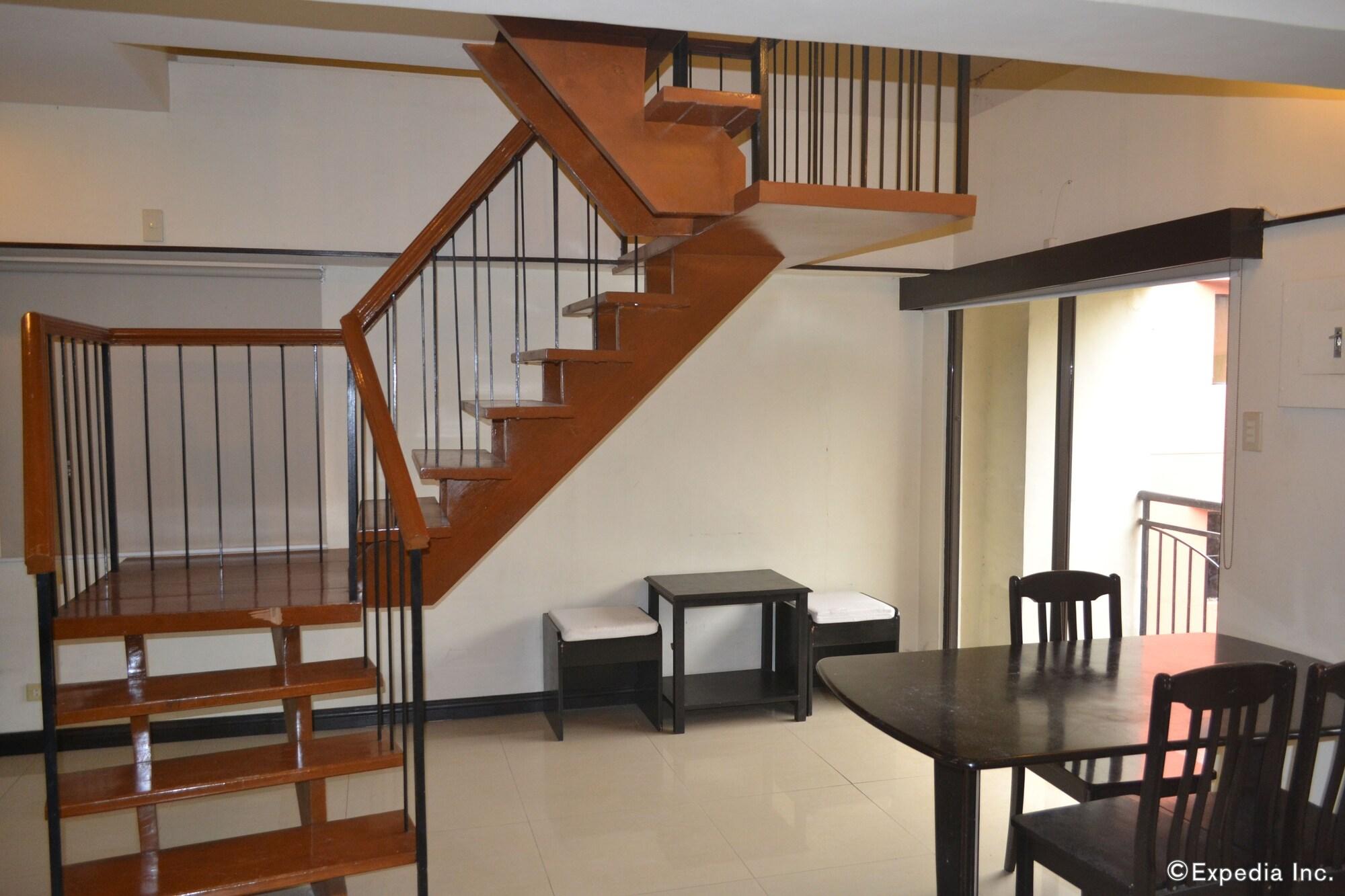 מקטאן Lancaster Hotel Cebu מראה חיצוני תמונה