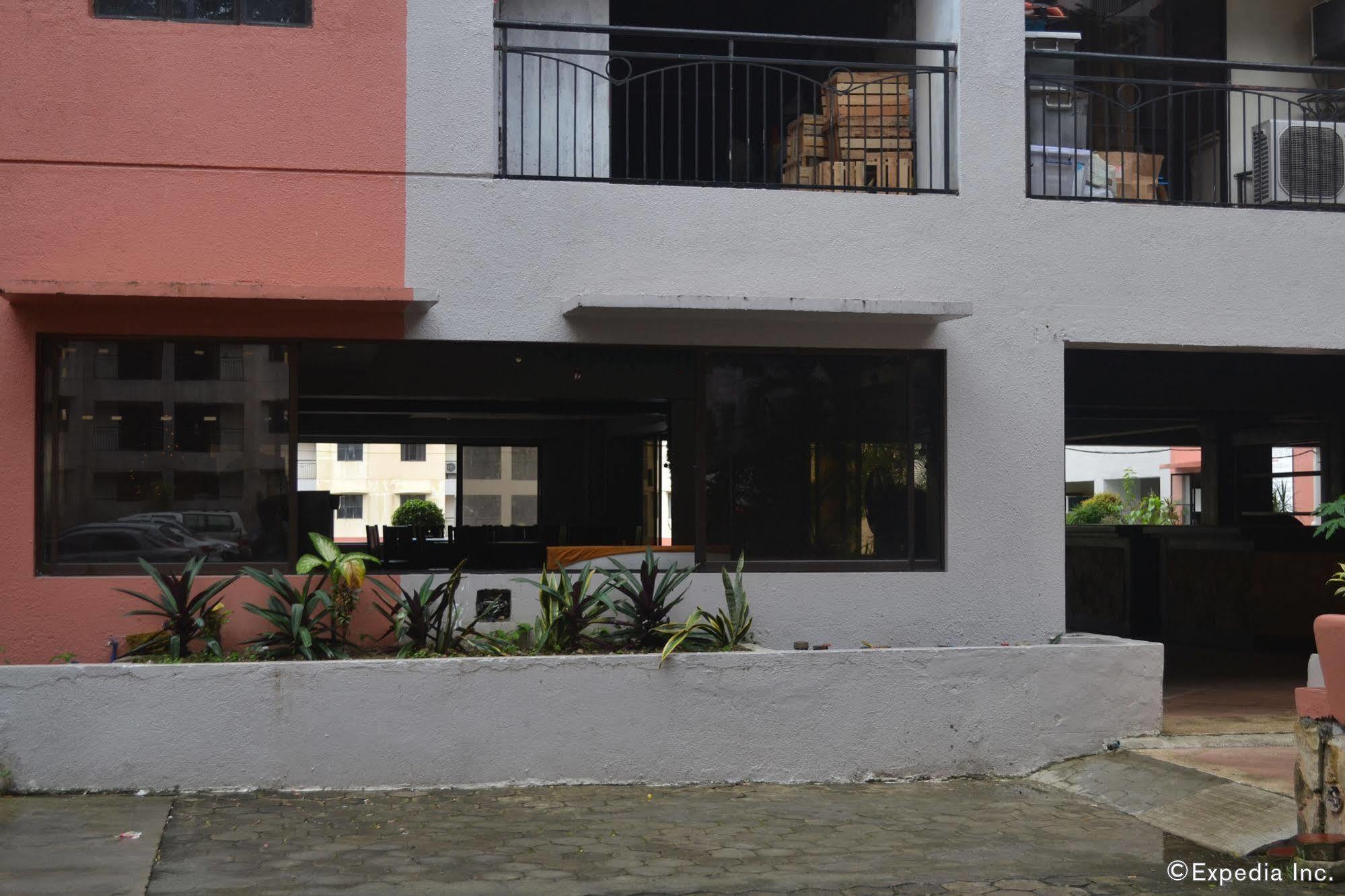 מקטאן Lancaster Hotel Cebu מראה חיצוני תמונה